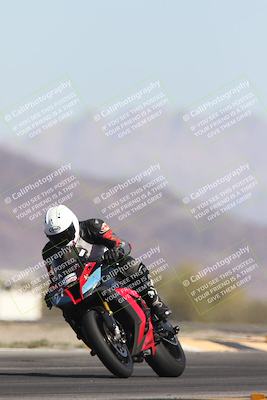 media/Oct-26-2025-Race Pace (Sun) [[c1447ca738]]/Non Verified (1st 20 Minutes of every Hour)/4-Turn 14 (1110am)/